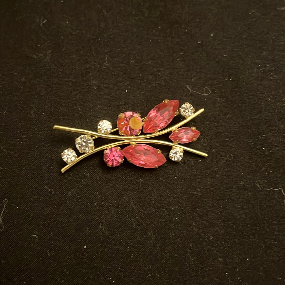 Vintage Floral Brooch